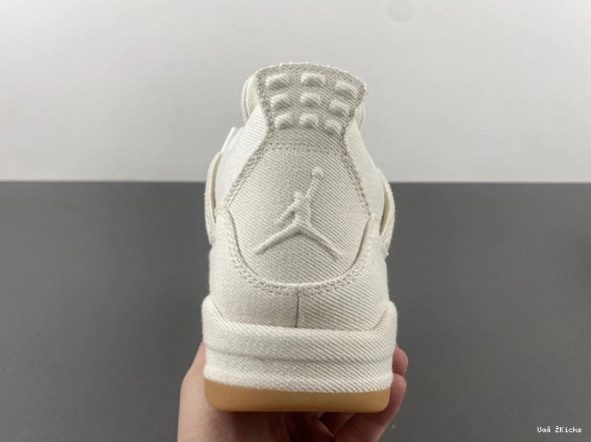 549 x 4 AO2571-100 Air UrbanStyle Levi's 'White' Jordan 0915